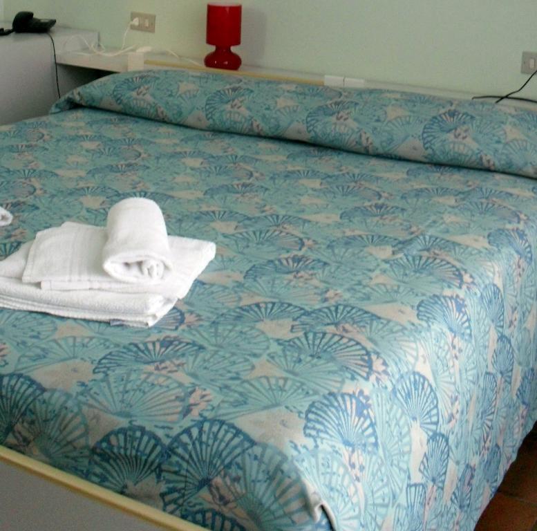 Albergo Residence Isotta Veruno ภายนอก รูปภาพ