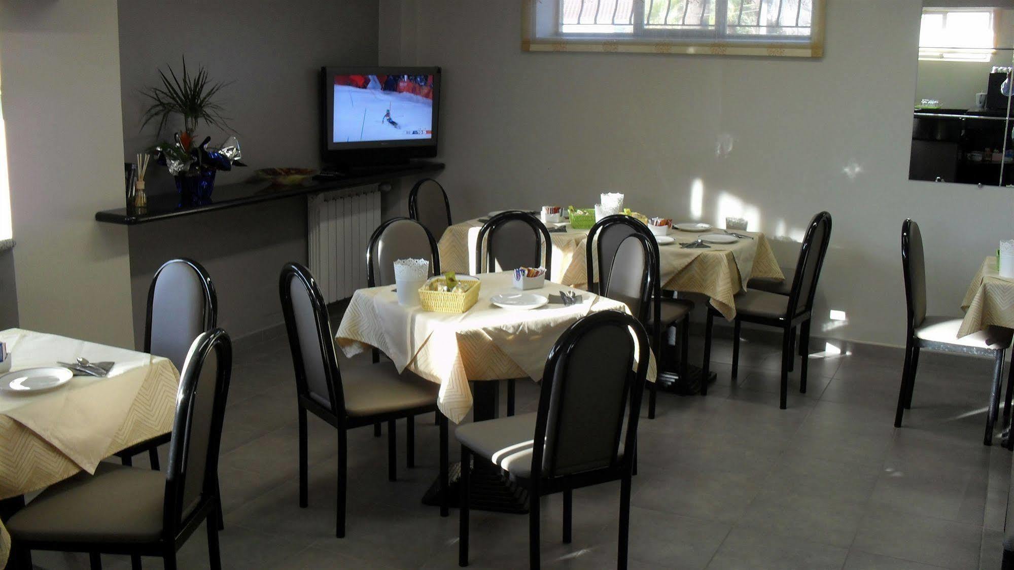 Albergo Residence Isotta Veruno ภายนอก รูปภาพ