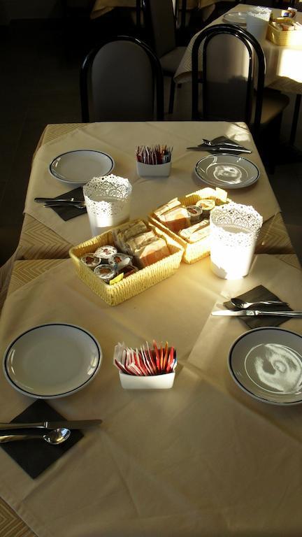 Albergo Residence Isotta Veruno ภายนอก รูปภาพ